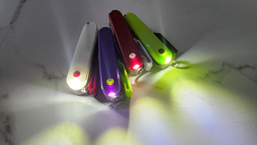 Victorinox 91mm Flashlight / Whistle 9 Tool Super Scale for Swiss Army Knife