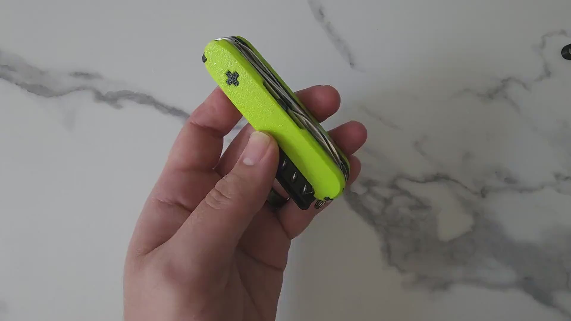 Victorinox 91mm Flashlight / Whistle 9 Tool Super Scale for Swiss Army Knife